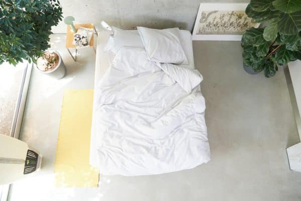 Bettwäsche aus Bio Baumwolle von lavie. Nachhaltige Bettbezüge aus Bio-Baumwolle in silver hellgrau