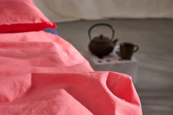 Bettwäsche aus Bio-Baumwolle von lavie. Nachhaltige Bettbezüge aus Bio-Baumwolle in lychee